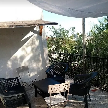 Haut De Villa Hyeres * Hyères