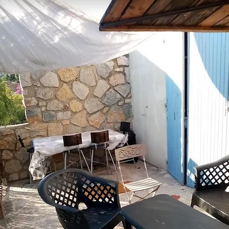 Apartment Haut De Villa Hyeres Hyeres
